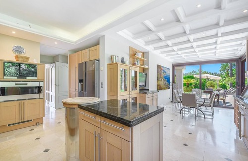 Marbella Villa | Beautiful Marbella Villa | 5 bedrooms | Villa Venezia | Nueva Andalucia