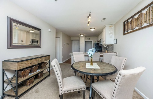 Folly Beach Condo | Beautiful Marsh View Condo Walking Distance to Folly Beach