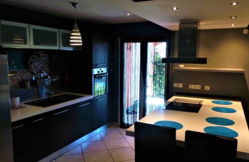 Bernis Villa | Beautiful modern villa any comfort with swimming pool, beach and river nearby