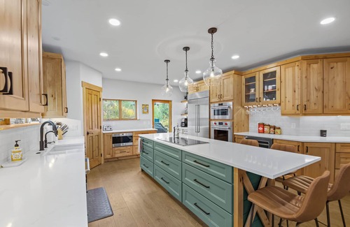 Frisco House | Beautiful Mountain Escape in Frisco with Private Hot Tub