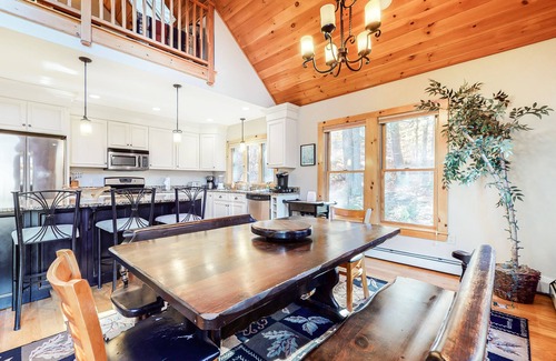 Bartlett House | Beautiful mountain home with private hot tub, fireplace & firepit - ski nearby