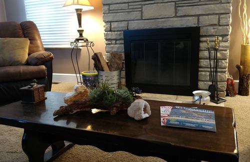 Boone House | Beautiful Mountain Home near ASU