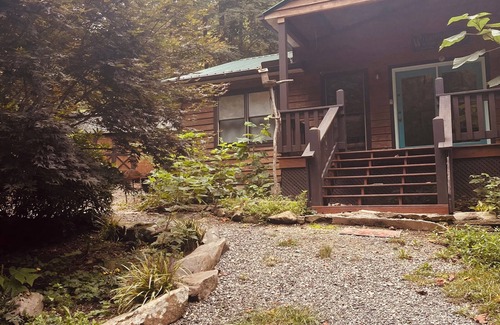 Bryson City House | Beautiful mountain home on 2 acres with a creek.