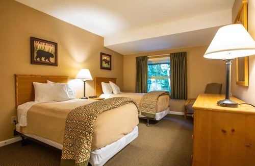 Lake Placid Resort | Beautiful Mountain Views 5 Minutes to Mirror Lake nIronman July 20, 2025