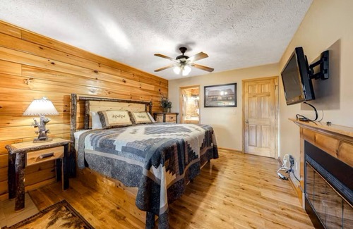 Sevierville Cabin | Beautiful Mountain Cabin Hot Tub Fireplace No Mountain Roads