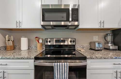 Candler House | Beautiful Mountain Views Min to Downtown Asheville