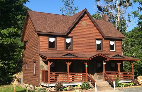 Hunter House | Beautiful new house 3/4 mile from Hunter Mountain