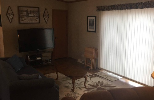 Lake Tomahawk Cabin | Beautiful northwoods getaway on private lake close to snowmobile trails and town