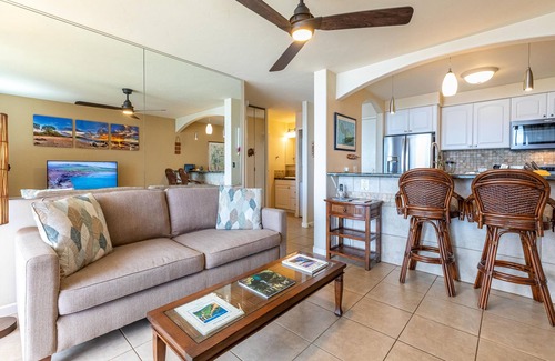 Kihei Condo | * Beautiful Oceanfront Maui Condo Right on Sugar Beach *