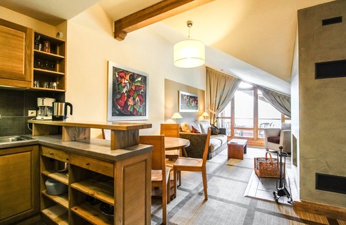 Flaine Apartment | Beautiful one-bedroom apartment with fireplace and stunning views