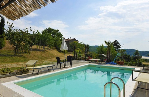 Pieve di Chio Villa | Beautiful private villa for 5 people with WIFI, private pool, TV, terrace and pets allowed