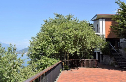 Laveno Villa | Beautiful private villa for 9 guests with WIFI, TV and terrace