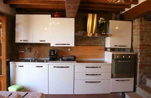 Subbiano Villa | Beautiful private villa for 2 guests with WIFI, private pool, A/C and TV, close to Arezzo