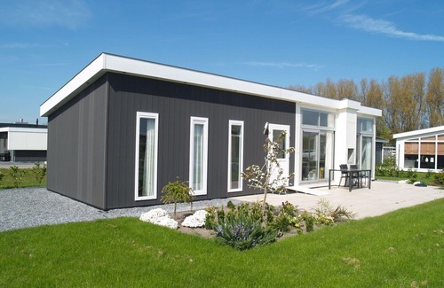 West-Graftdijk House | Beautiful private villa for 4 people with WIFI, TV, terrace and parking