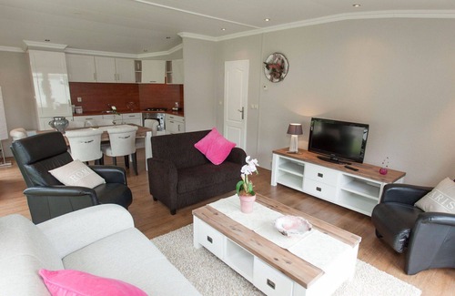 West-Graftdijk House | Beautiful private villa for 4 people with WIFI, TV and terrace