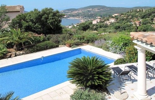 Agay Villa | Beautiful private villa for 8 people with private pool, WIFI, A/C, TV and terrace