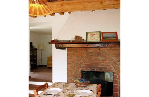 Asciano Pisano Villa | Beautiful private villa for 6 people with TV, patio and parking