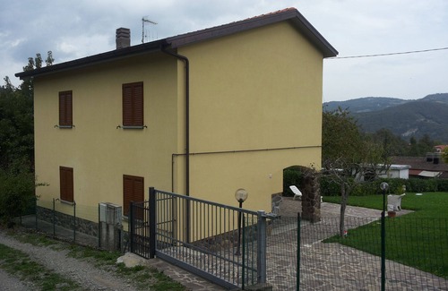Porretta Terme House | Beautiful private villa for 4 people with WIFI, TV, pets allowed and panoramic view