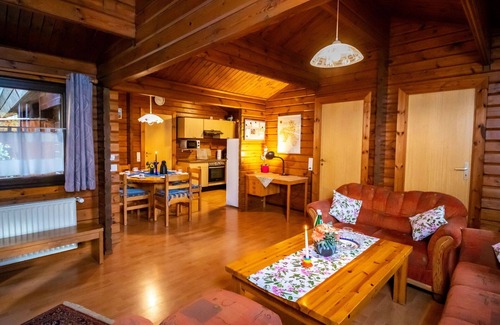 Bad Arolsen House | Beautiful private villa for 6 guests with WIFI, TV, patio and parking