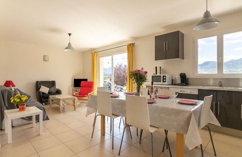 Sainte-Jalle House | Beautiful private villa for 6 people with private pool, WIFI, TV, terrace and pets allowed