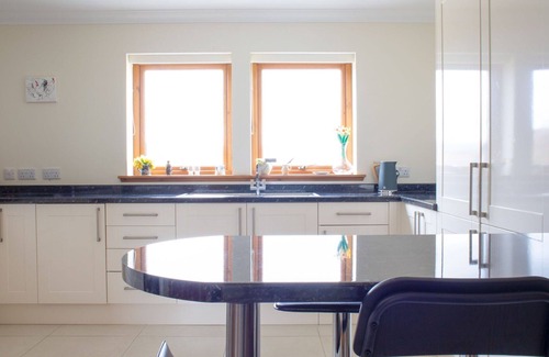 Flashader House | Beautiful private villa for 5 people with WIFI and TV