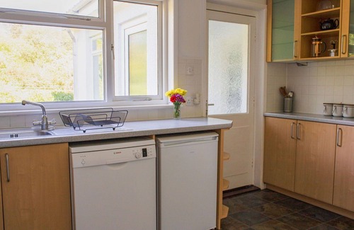 Portree House | Beautiful private villa for 4 guests with WIFI, TV and patio