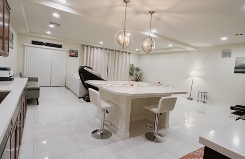 Enterprise House | Beautiful private guest suite individual guest bathroom
