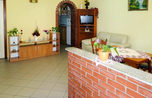 Balatonszarszo House | Beautiful private villa for 10 people with WIFI, private pool, TV, patio and parking