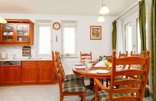 Balatonoszod House | Beautiful private villa for 10 people with WIFI, A/C, TV and terrace