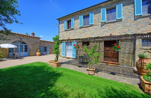 Fratticciola Villa | Beautiful private villa with hot tub, A/C, WIFI, private pool and panoramic view, close to Cortona