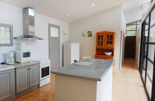 Saignon House | Beautiful private villa for 6 guests with WIFI, private pool, TV, terrace and pets allowed