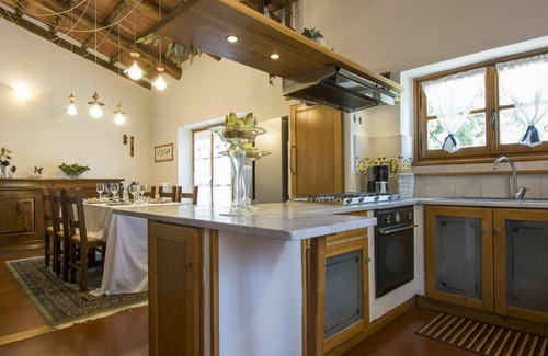 Gambassi Terme Villa | Beautiful private villa with WIFI, private pool, TV, balcony, pets allowed, close to San Gimignano