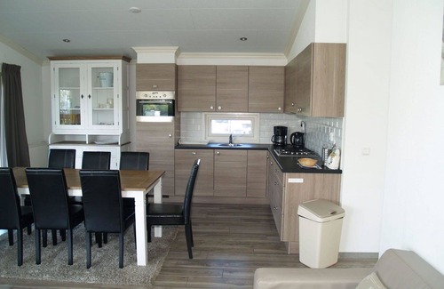 IJhorst House | Beautiful private villa for 6 people with WIFI, pool, TV and terrace