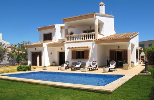 Sa Torre House | Beautiful private villa for 6 guests with WIFI, A/C, private pool, TV and patio