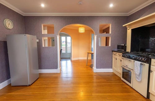 South Galson Villa | Beautiful private villa for 10 guests with WIFI and TV