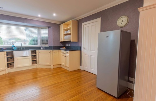 South Galson Villa | Beautiful private villa for 10 guests with WIFI and TV