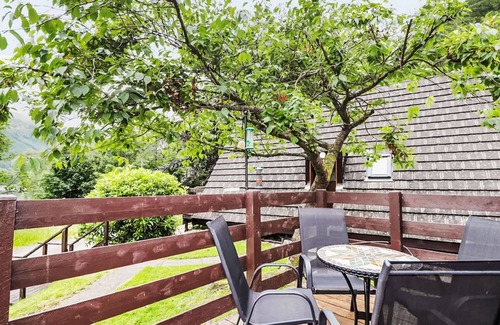 South Laggan House | Beautiful private villa for 4 guests with TV, balcony and panoramic view