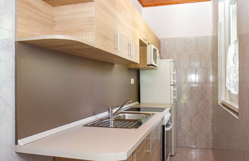 Balatonkeresztur House | Beautiful private villa for 5 people with WIFI, TV and terrace