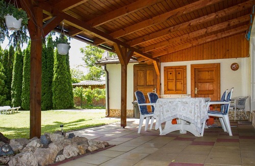 Balatonkeresztur House | Beautiful private villa for 5 people with WIFI, TV and terrace