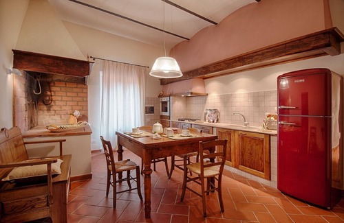 Castelfiorentino Villa | Beautiful private villa with WIFI, hot tub, sauna, private pool, TV, terrace and panoramic view