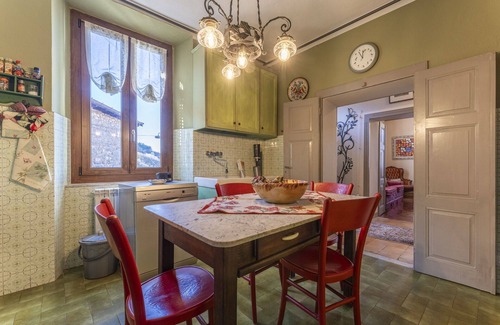 Pieve San Paolo Villa | Beautiful private villa for 6 guests with WIFI, hot tub, TV, balcony and panoramic view