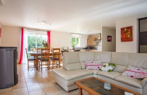 Portbail House | Beautiful private villa for 4 guests with WIFI, TV, terrace and pets allowed