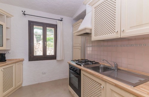 Porto Cervo Villa | Beautiful private villa for 9 people with A/C, private pool, WIFI, TV and patio