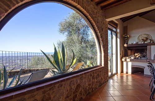 Santa Lucia Villa | Beautiful private villa for 4 guests with A/C, WIFI, TV and patio