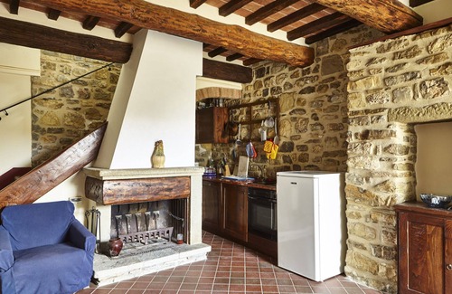 Capolona Villa | Beautiful private villa for 18 people with WIFI, private pool, TV and pets allowed, close to Are.