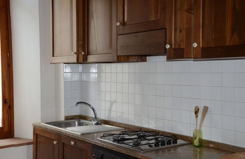 Capolona Villa | Beautiful private villa for 18 people with WIFI, private pool, TV and pets allowed, close to Are.