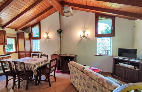 Naggio House | Beautiful private villa for 4 people with TV, terrace and panoramic view