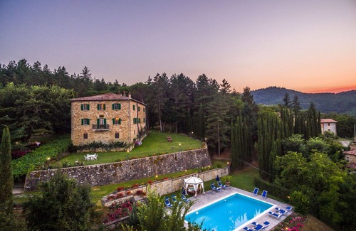 Ripoli Villa | Beautiful private villa with WIFI, A/C, hot tub, private pool, TV, patio and panoramic view