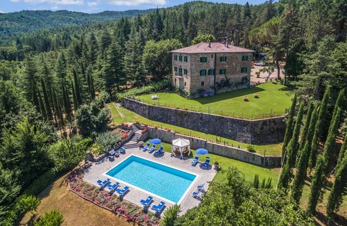 Ripoli Villa | Beautiful private villa with WIFI, A/C, hot tub, private pool, TV, patio and panoramic view