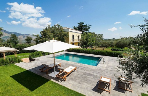 Rovittello Villa | Beautiful private villa for 10 people with WIFI, private pool, TV, terrace and pets allowed